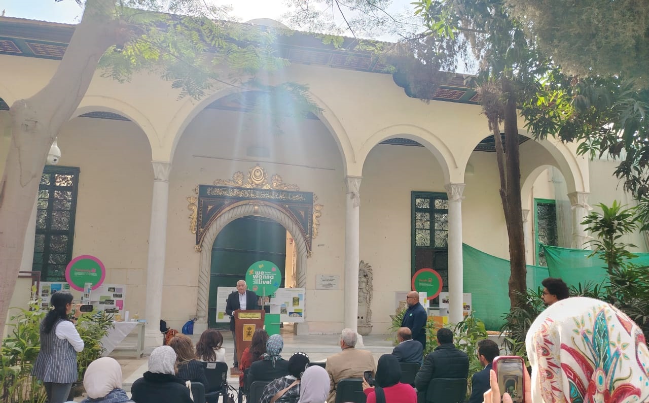 جانب من فعاليات المعرض جانب من فعاليات المعرض