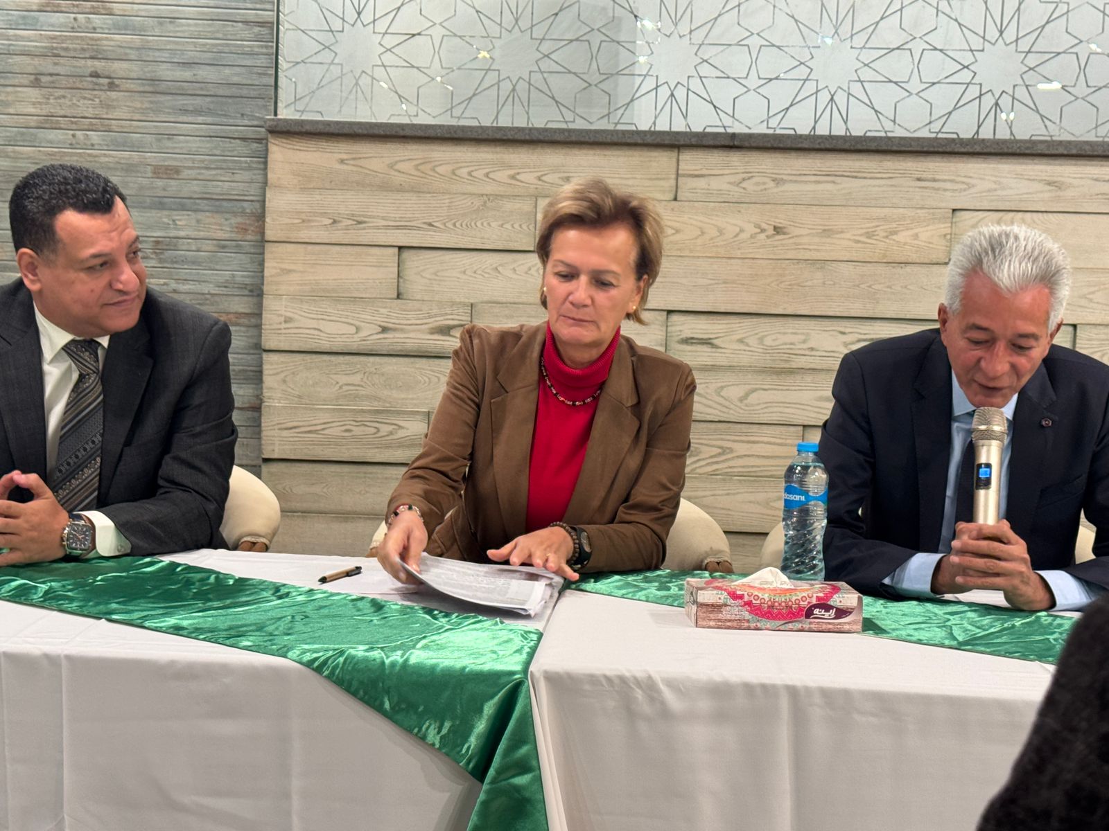 7d2d6acc-d061-4caf-82ca-fe60f30bbc84 7d2d6acc-d061-4caf-82ca-fe60f30bbc84