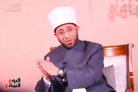 تفاعل وزير الاوقاف مع المناقشات تفاعل وزير الاوقاف مع المناقشات