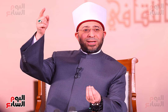 جانب من الصالون الثقافى بحضور وزير الاوقاف جانب من الصالون الثقافى بحضور وزير الاوقاف