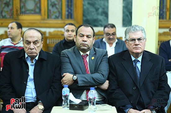 الحضور الحضور