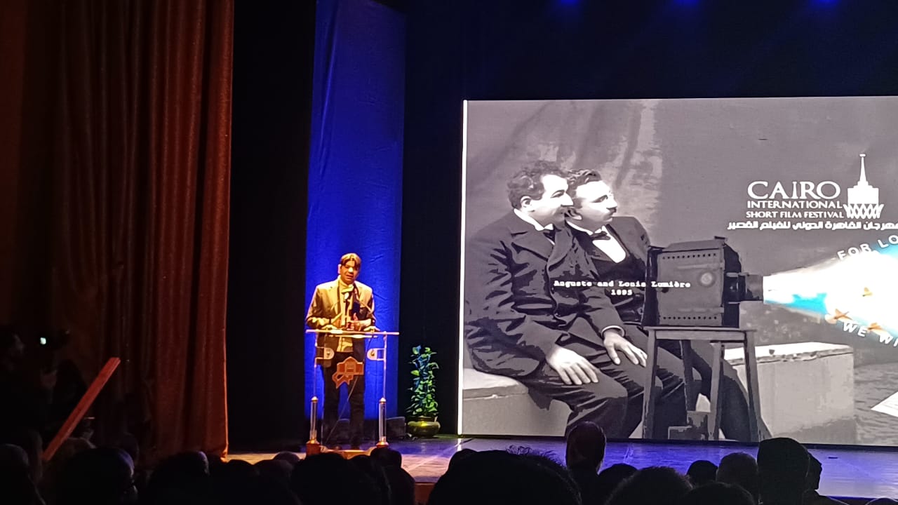 رئيس مهرجان القاهرة للفيلم القصير (1)