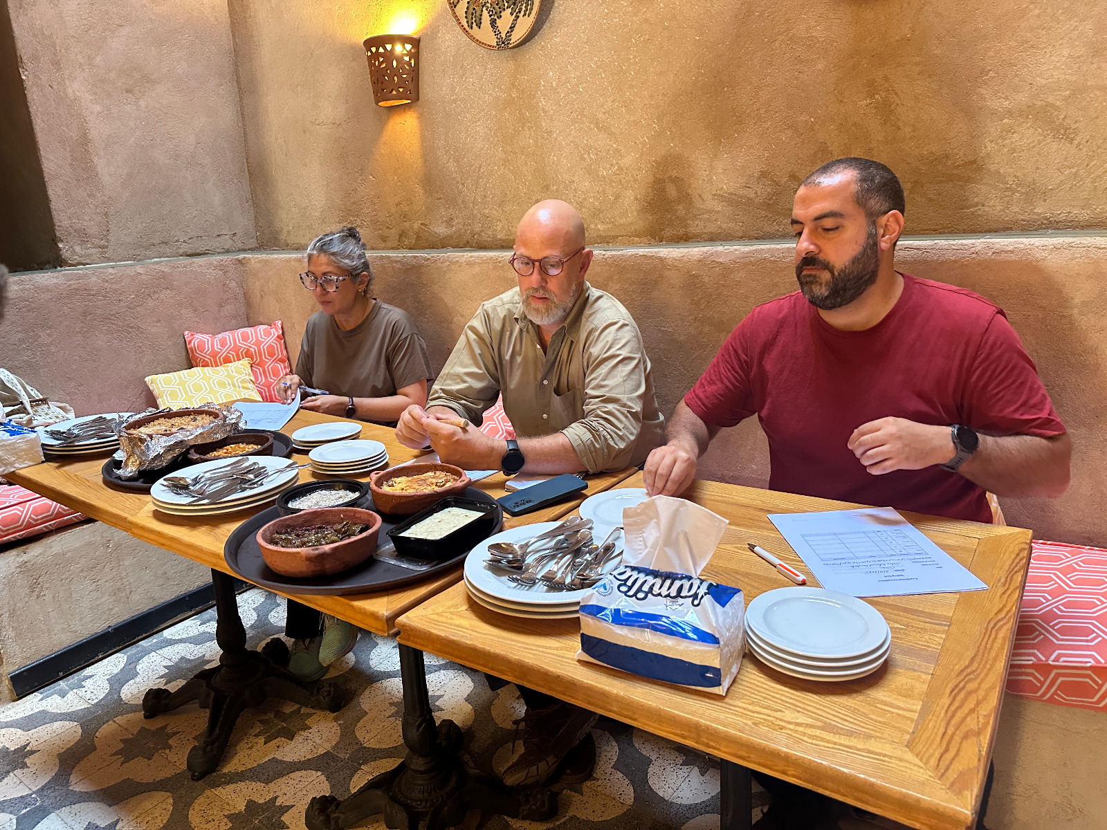 مراجعة الأكلات التراثية فى مشروع مائدة إسنا التاريخية