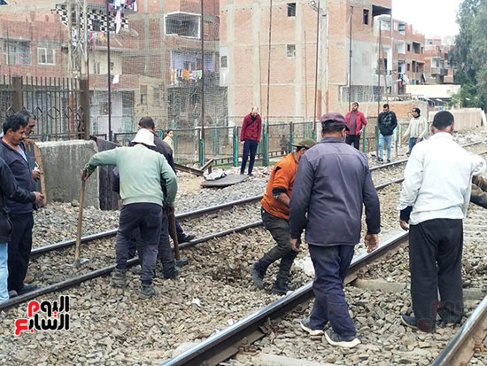 صيانة فلنكات حادث قطار طوخ (1)