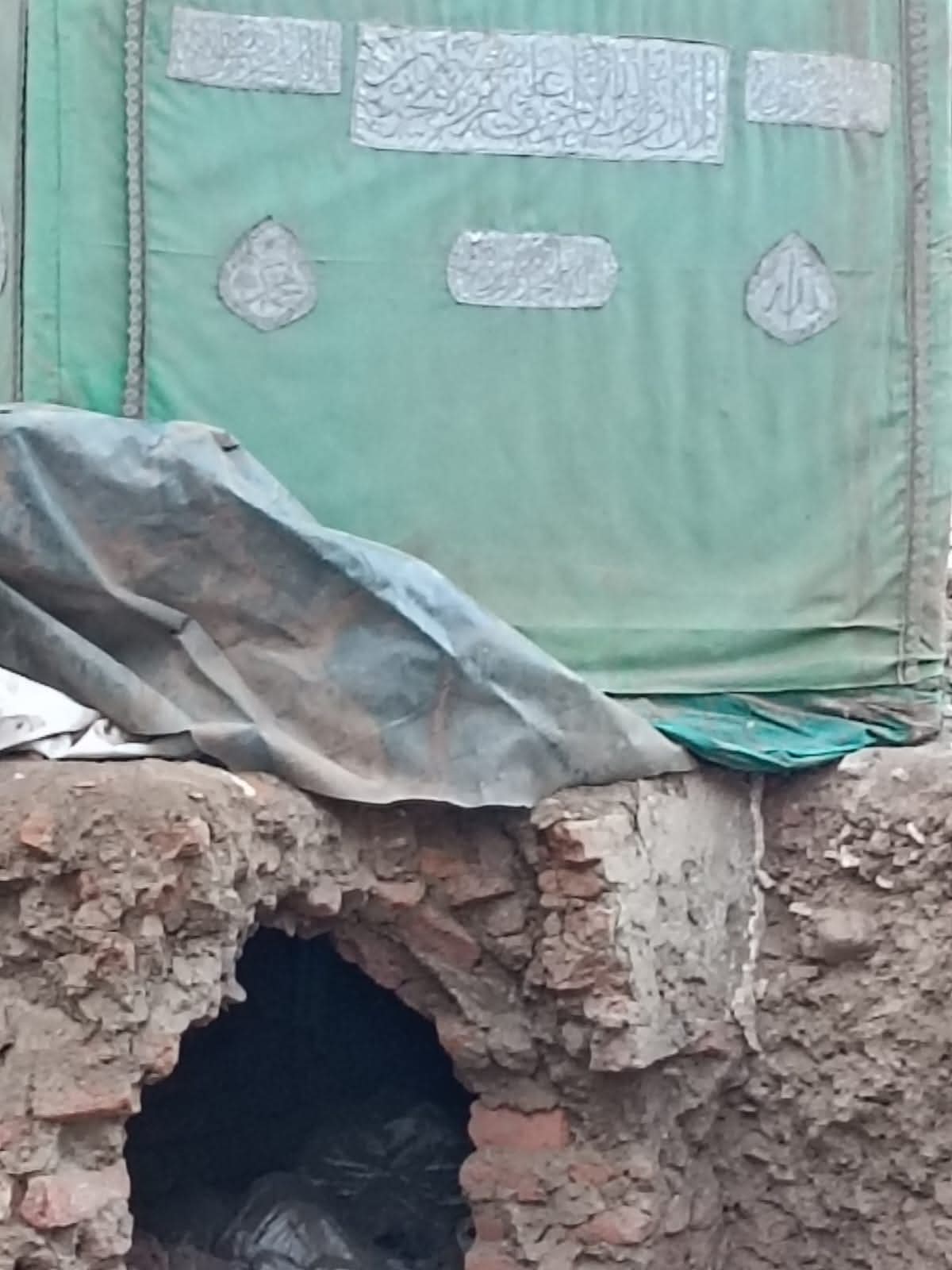 إنهيار ضريح الملاح (1)