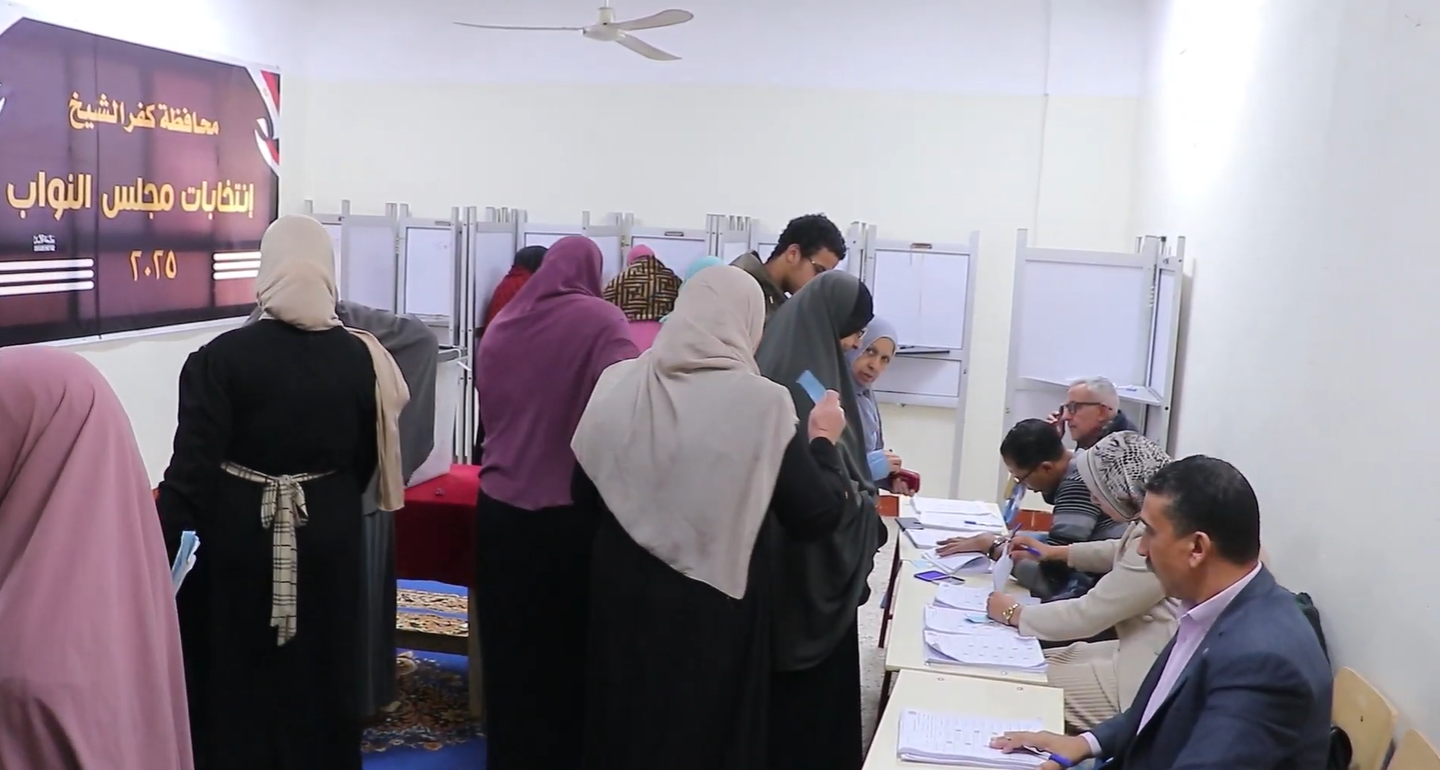 زحام داخل اللجنة