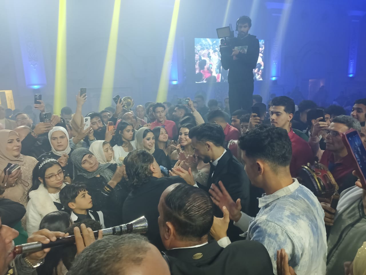 محبو واصدقاء عبد القادر