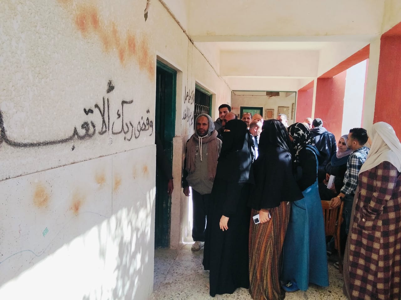 اقبال على اللجان