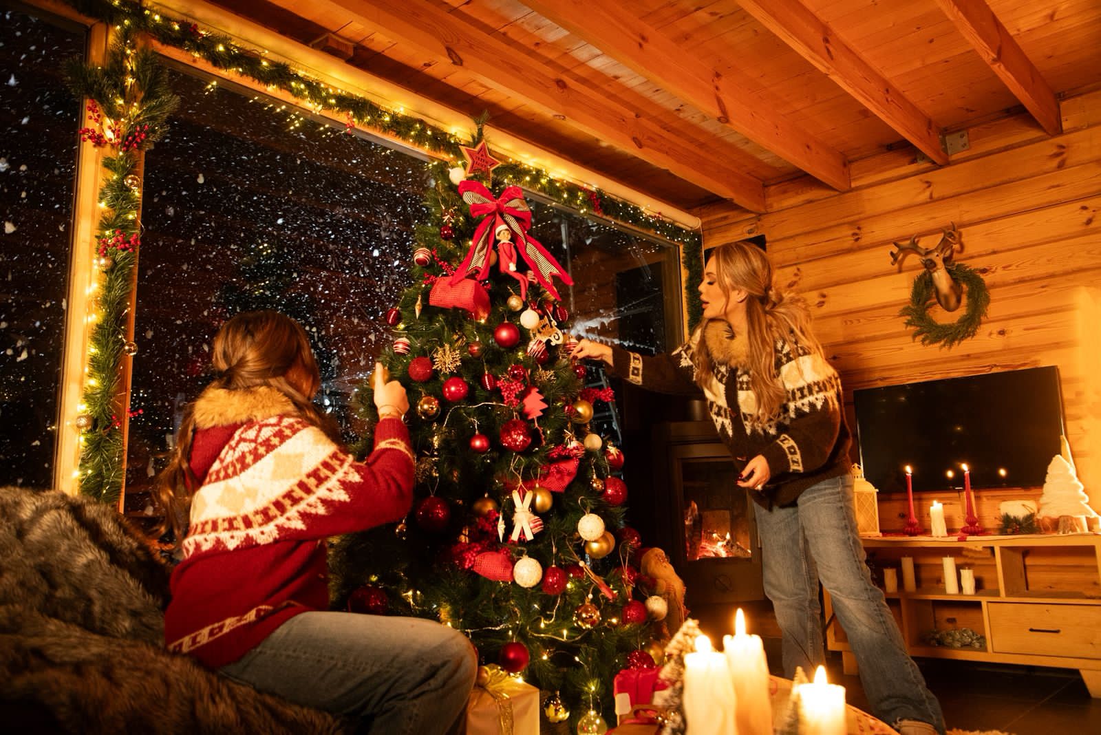 نيكول سابا وابنتها من كواليس كليب تلج تلج