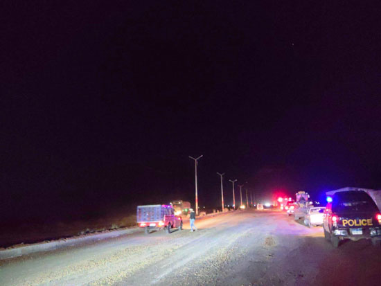 إصابة شخصين إثر انقلاب سيارة (5)