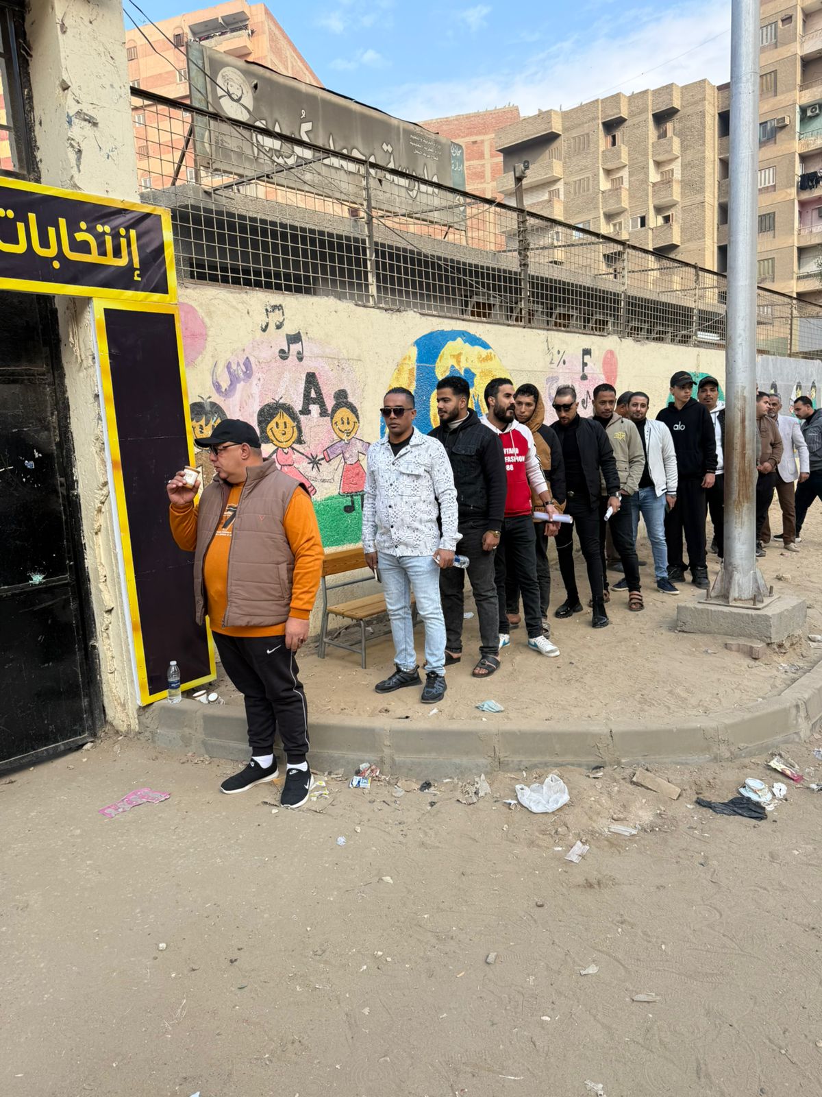 توافد المواطنين على اللجان للإدلاء بأصواتهم في انتخابات النواب (3)