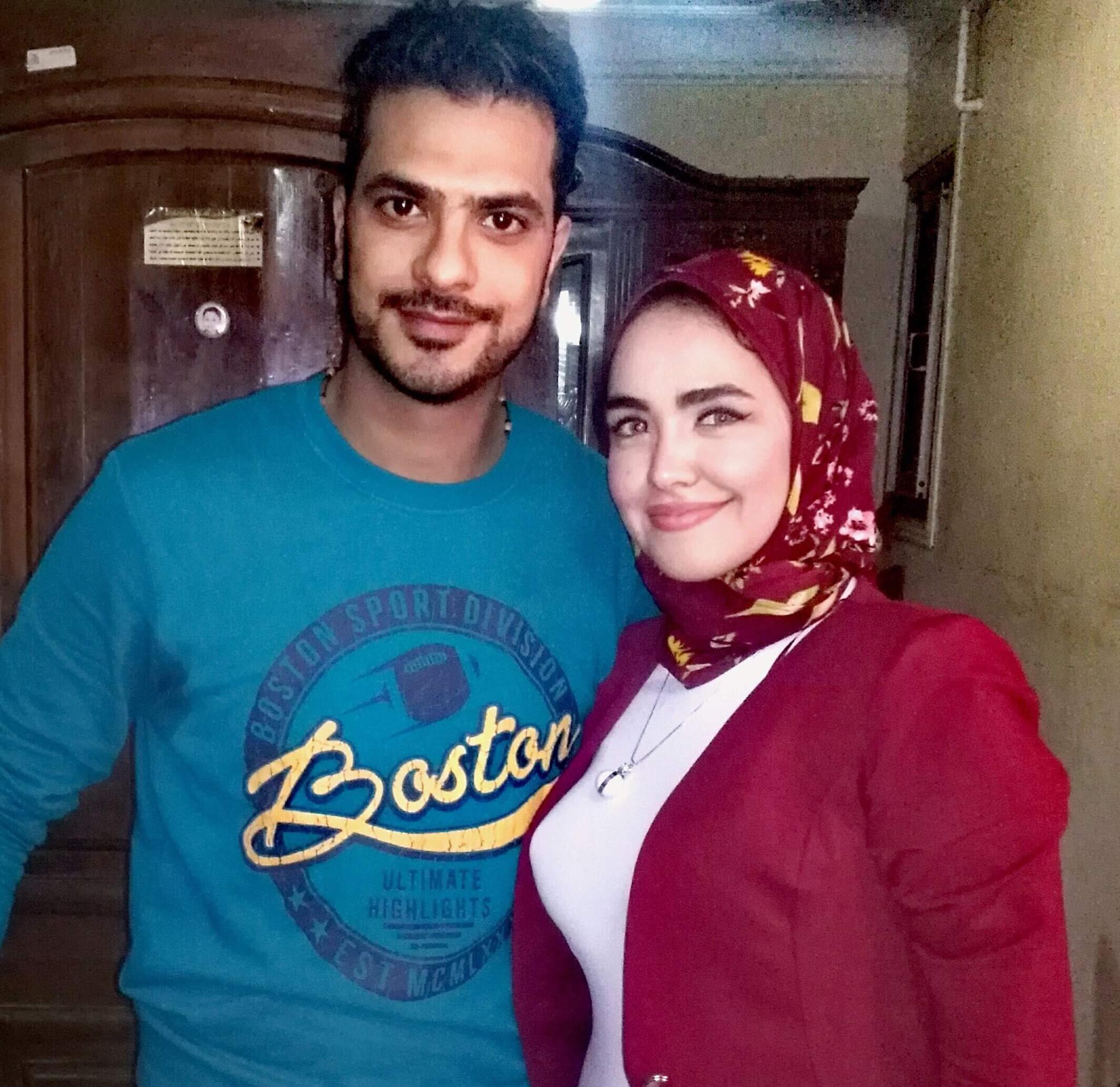 مصطفى ربيع مع طليقته سارة ربيع (4)