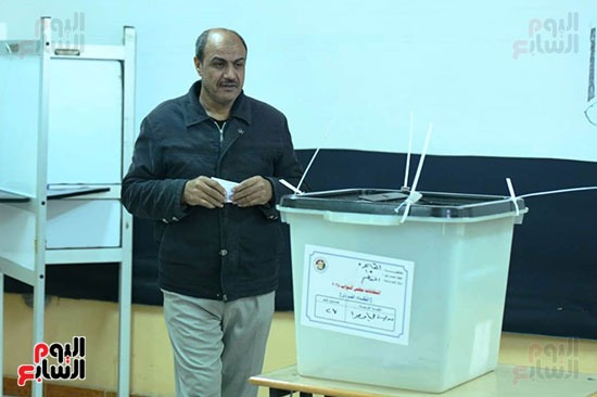 إقبال وزحام من الناخبين في للتصويت في جولة الإعادة من الانتخابات البرلمانية (20)