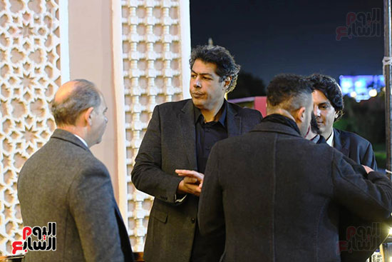 عمرو متولى يتلقى العزاء فى والدته عمرو متولى يتلقى العزاء فى والدته