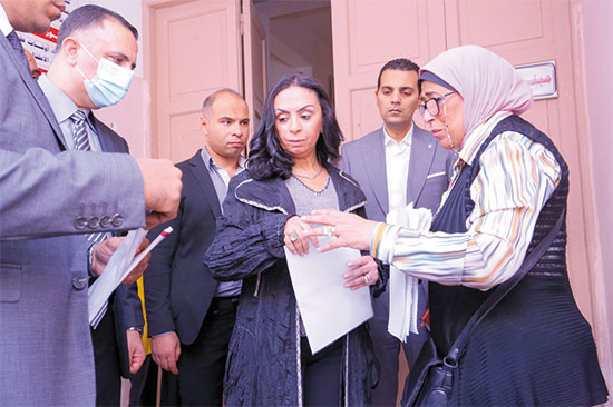 دعم الأسر الأولى بالرعاية بعد رفع ميزانية الحماية الاجتماعية (7)