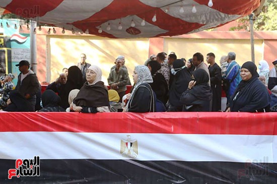 طوابير أمام لجان البساتين للادلاء بأصواتهم في انتخابات مجلس النواب (19)