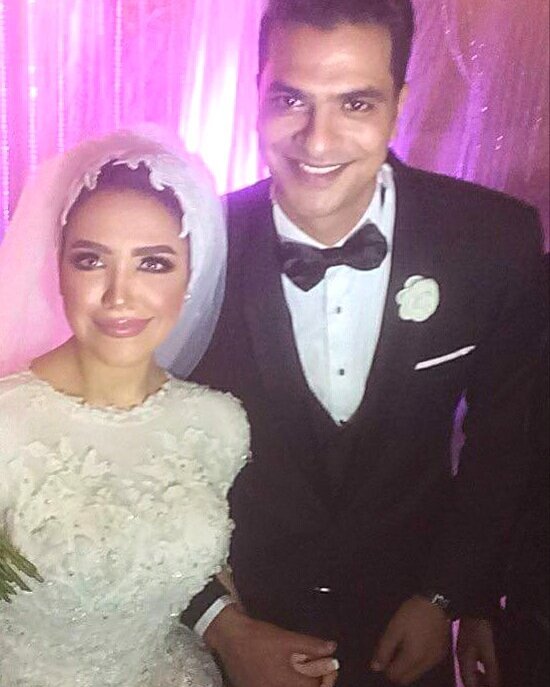 مصطفى ربيع مع طليقته سارة ربيع من حفل زفافهما