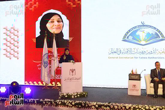 جانب من كلمة الدكتورة عائشة المناعي، مدير مركز محمد بن حمد آل ثاني جانب من كلمة الدكتورة عائشة المناعي، مدير مركز محمد بن حمد آل ثاني