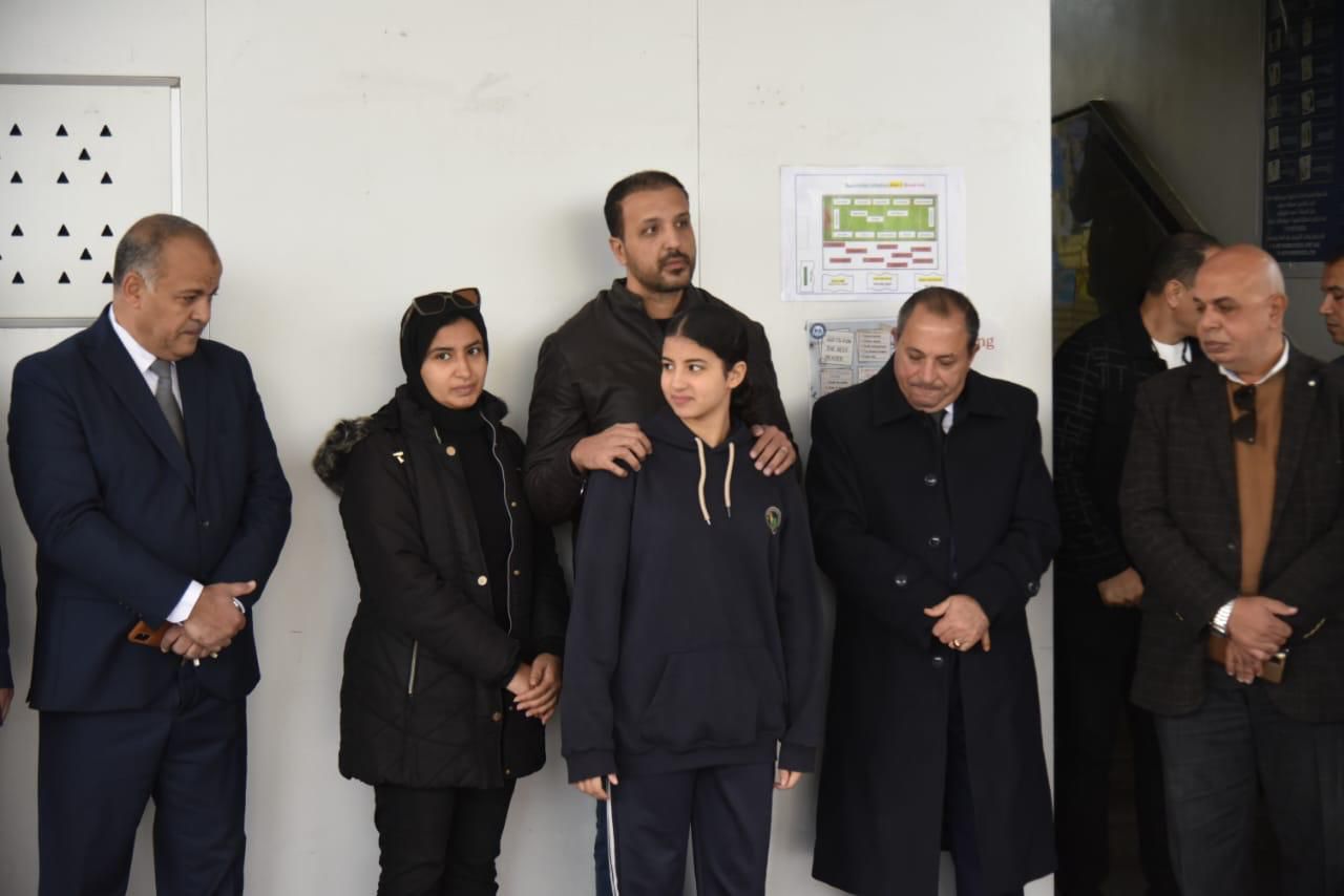 المحافظ والاسرة