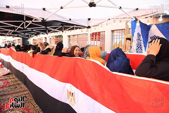 إقبال وزحام من الناخبين في للتصويت في جولة الإعادة من الانتخابات البرلمانية (19)