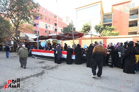 طوابير أمام لجان البساتين للادلاء بأصواتهم في انتخابات مجلس النواب (15)