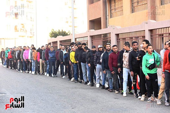 إقبال وزحام من الناخبين في للتصويت في جولة الإعادة من الانتخابات البرلمانية (6)