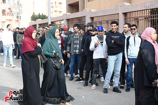 إقبال وزحام من الناخبين في للتصويت في جولة الإعادة من الانتخابات البرلمانية (25)