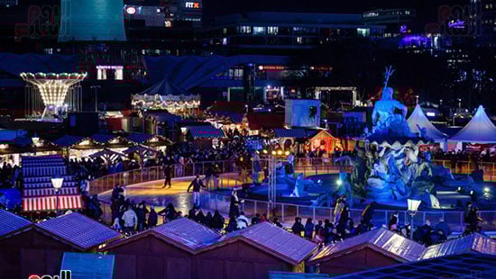 وسط أجواء من البهجة والفرح، توافد الزوار إلى أسواق عيد الميلاد في مدينتي برلين ونورنبيرج الألمانيتين وسط أجواء من البهجة والفرح، توافد الزوار إلى أسواق عيد الميلاد في مدينتي برلين ونورنبيرج الألمانيتين