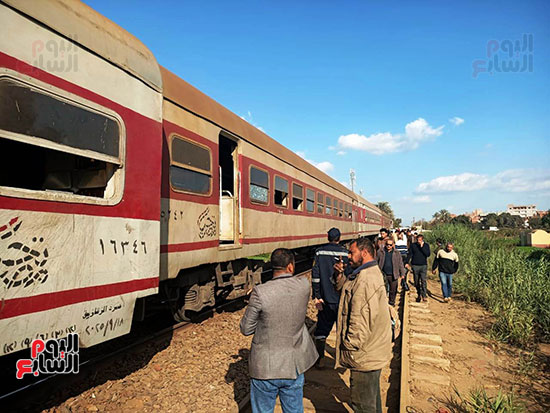 خروج-قطار-عن-القضبان-بمحطة-الحامول-فى-المنوفية-(13)