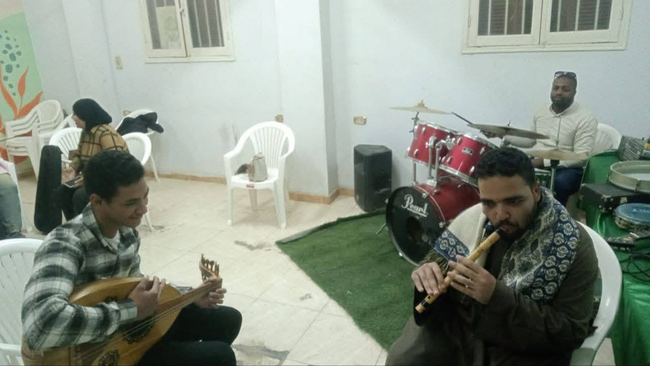 مشروع دروب الفنون بوابة دعم الشباب والرياضة بالأقصر لتنمية المواهب الشبابية