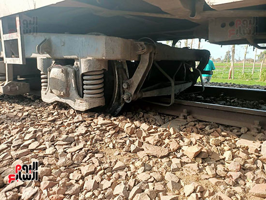 خروج-قطار-عن-القضبان-بمحطة-الحامول-فى-المنوفية-(9)