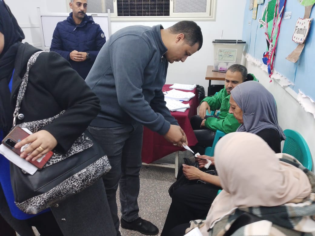 7ba19401-6d24-49be-81a4-3d372d345634