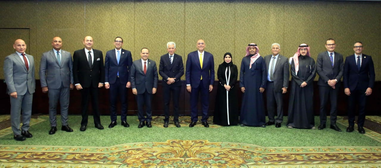 b4fb807b-3b49-4043-bb8d-7ae827cf95e4