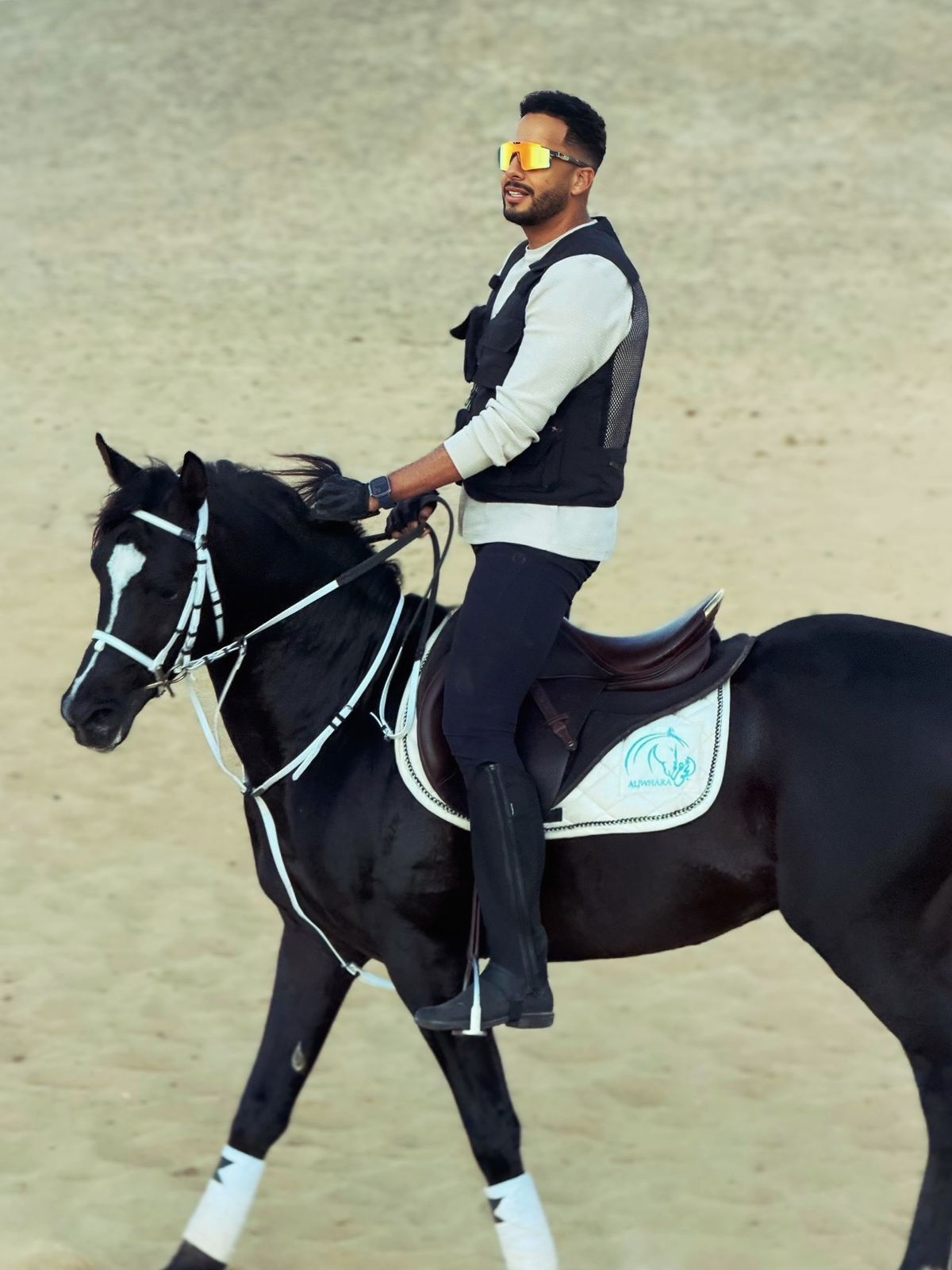 الفنان عصام السقا