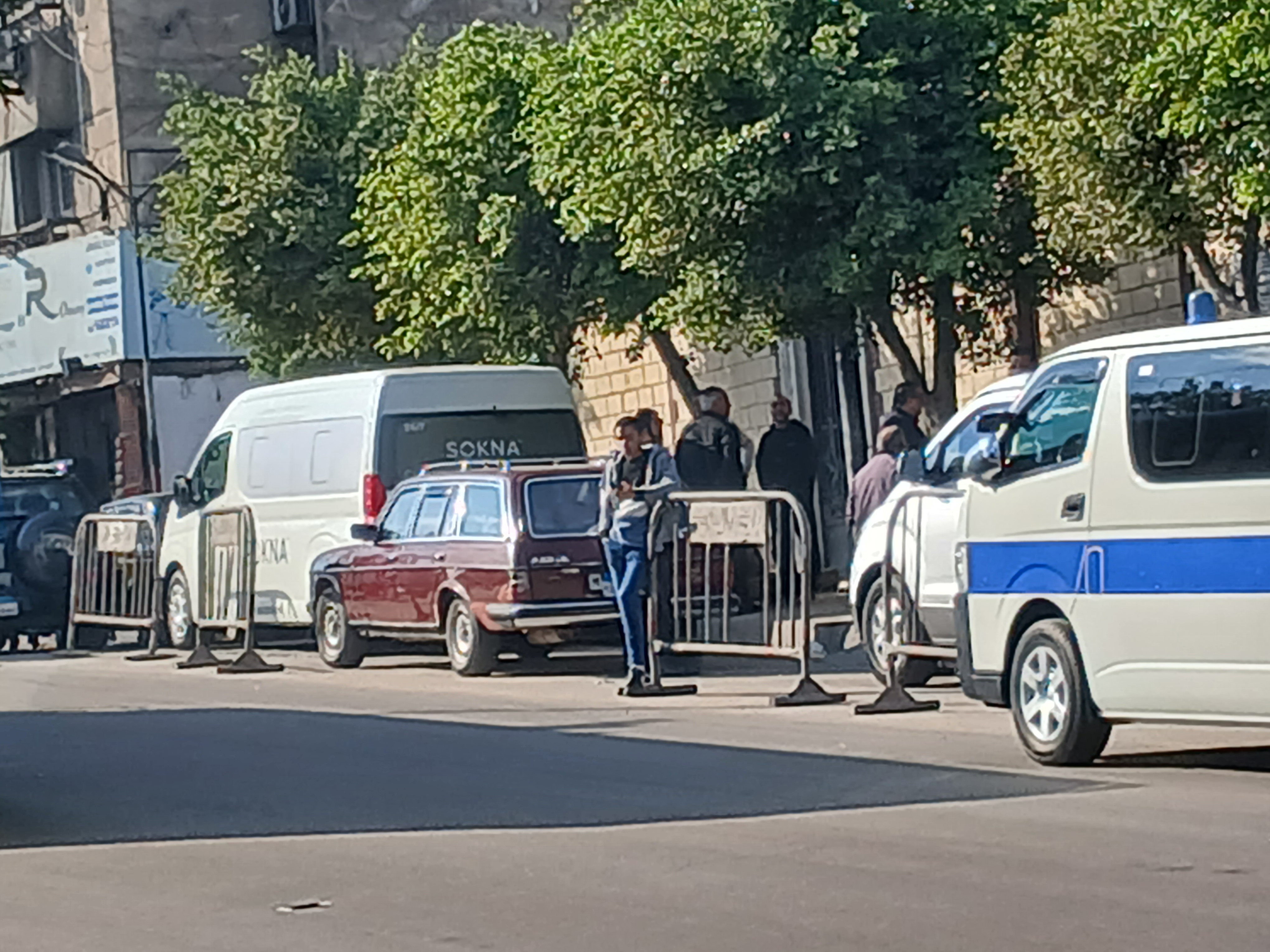 خروج جثمان الفنانة نيفين مندور من مشرحة الإسكندرية خروج جثمان الفنانة نيفين مندور من مشرحة الإسكندرية