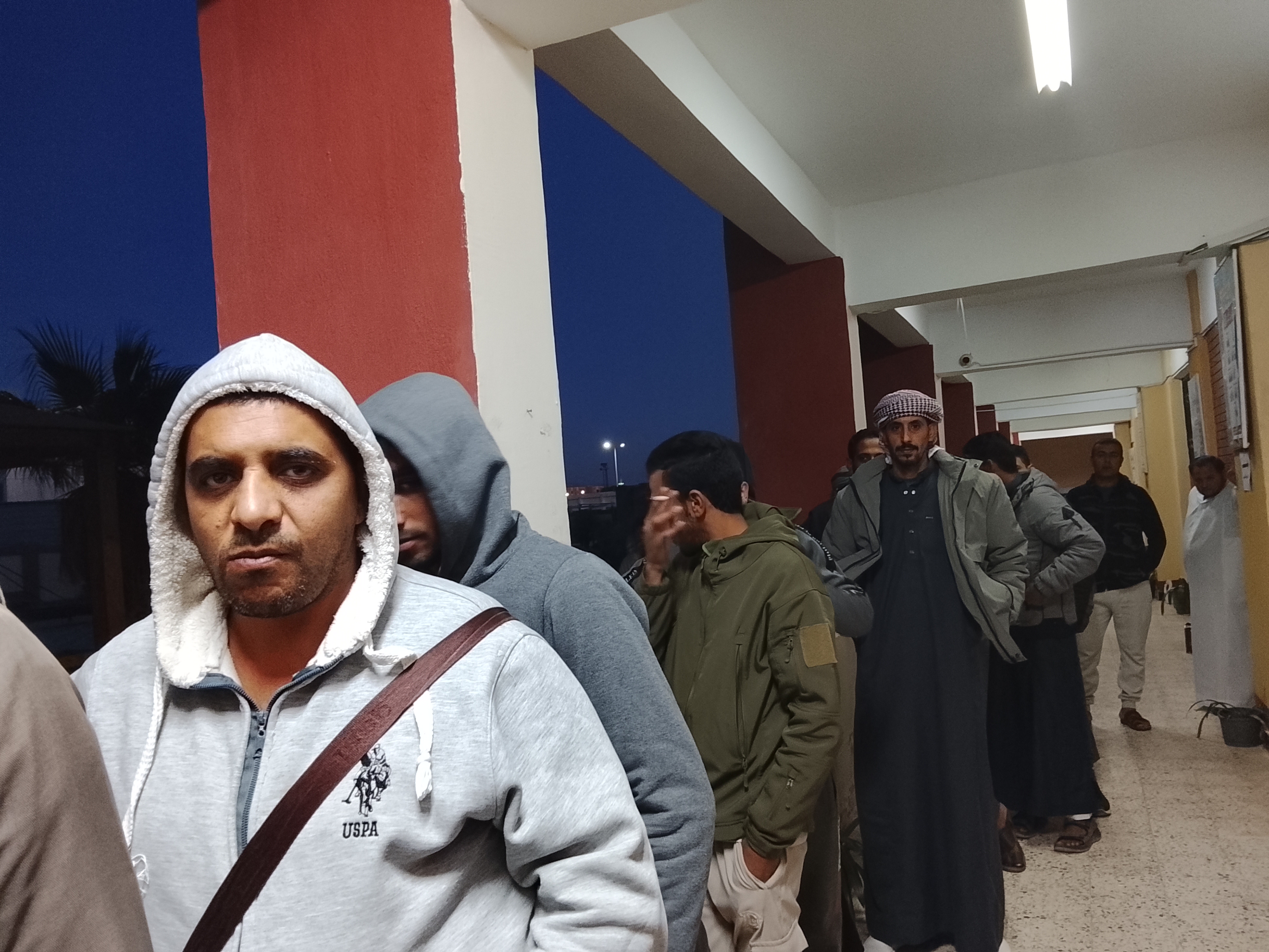 توافد كبير على لجان إعادة انتخابات النواب بجنوب سيناء (1)