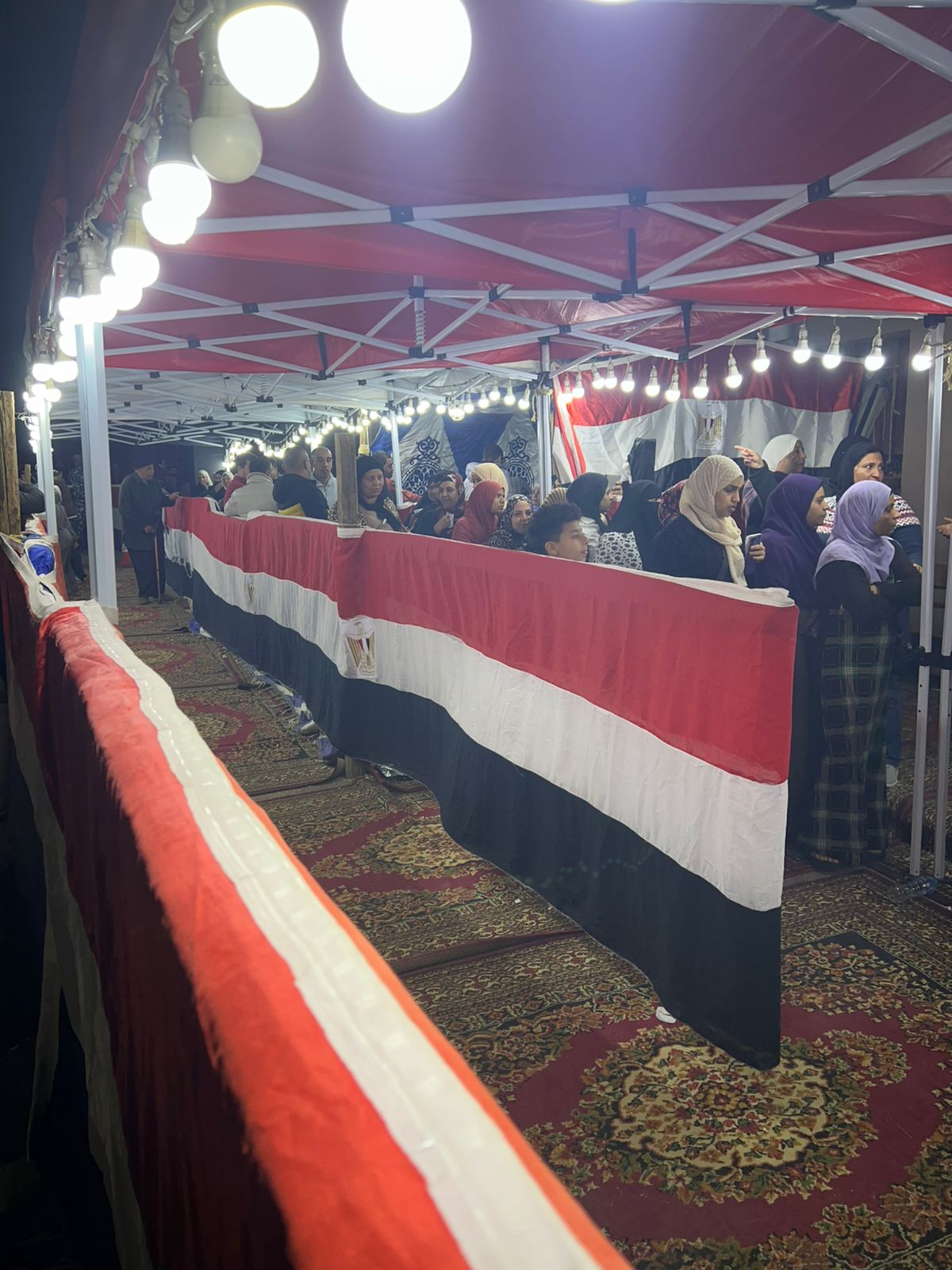 إقبال كثيف أمام لجان الأسمرات (4)