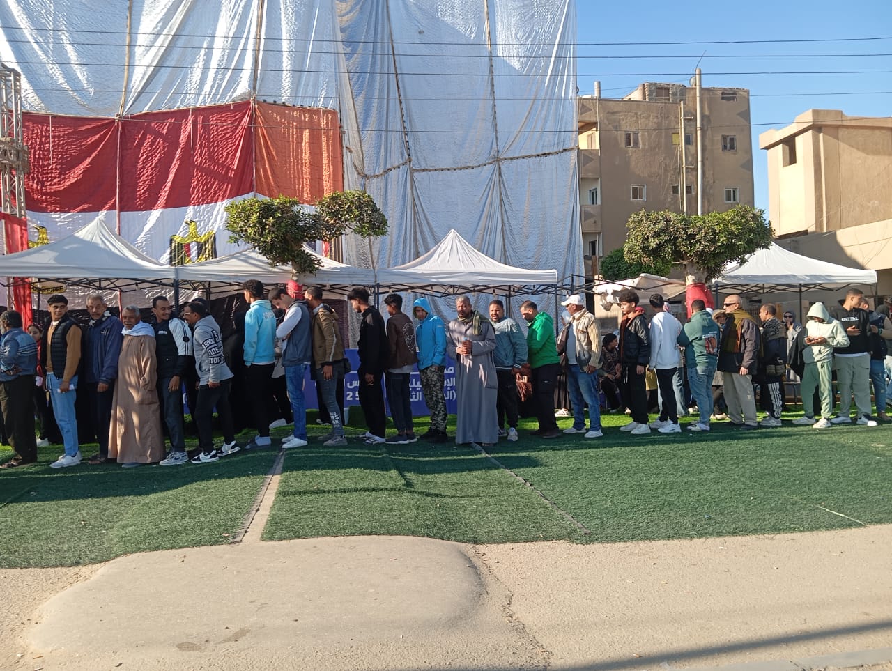 اقبال كبير على لجان مركز فايد جولة إعادة انتخابات مجلس النواب بالإسماعيلية (5)