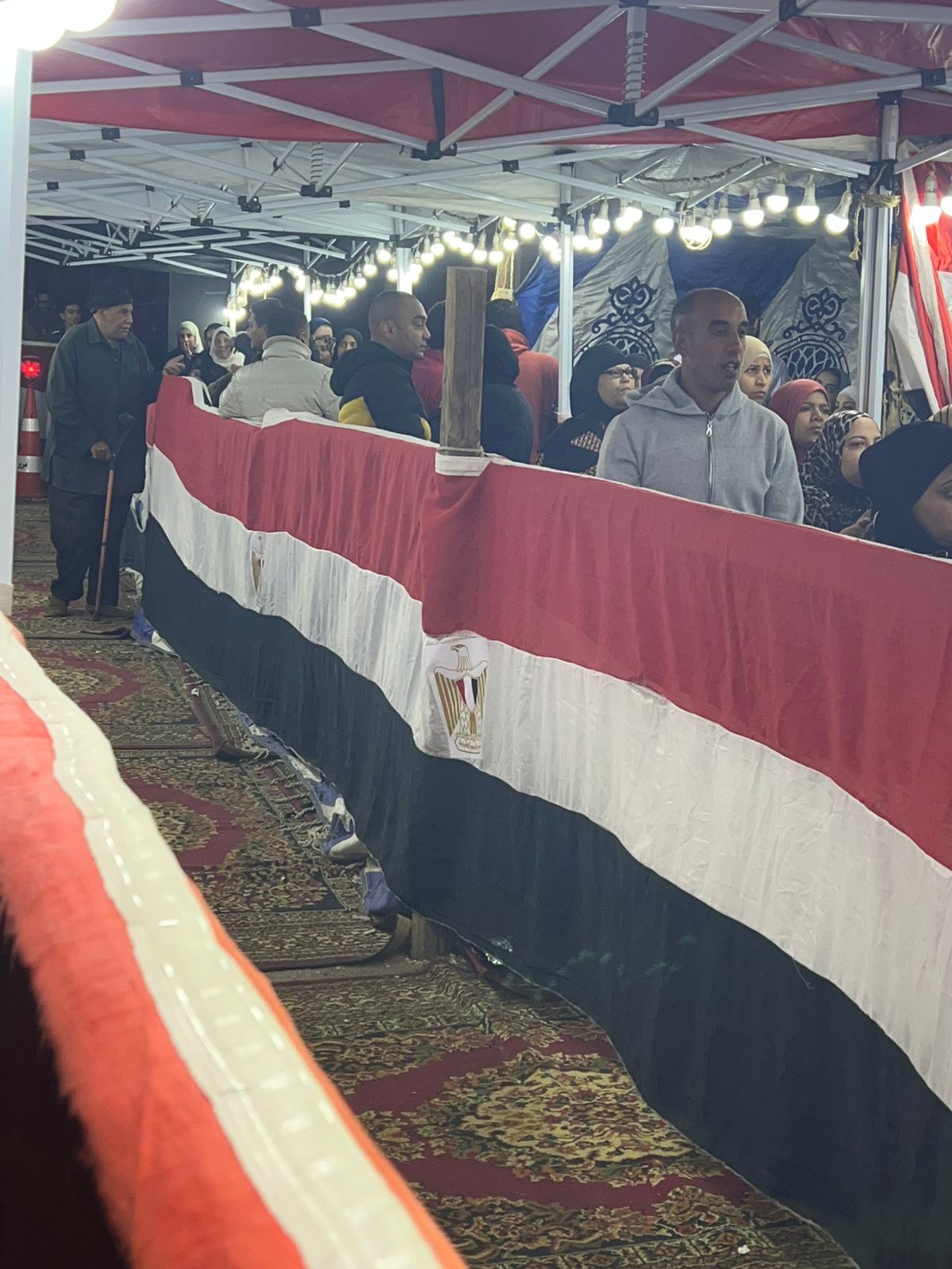 إقبال كثيف أمام لجان الأسمرات (1)