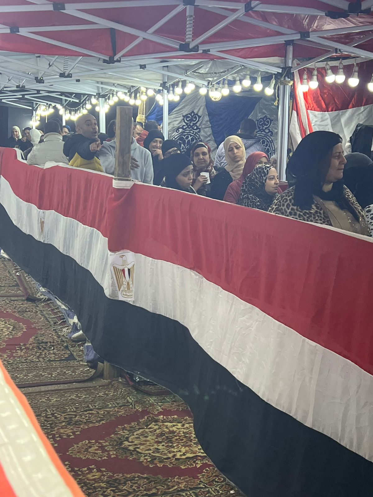 إقبال كثيف أمام لجان الأسمرات (2)