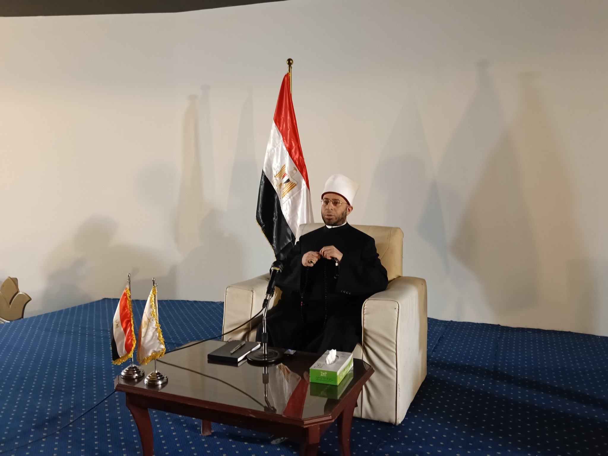 وزير الأوقاف يلتقى بالوعاظ والأئمة في مكتبة مصر العامة وزير الأوقاف يلتقى بالوعاظ والأئمة في مكتبة مصر العامة