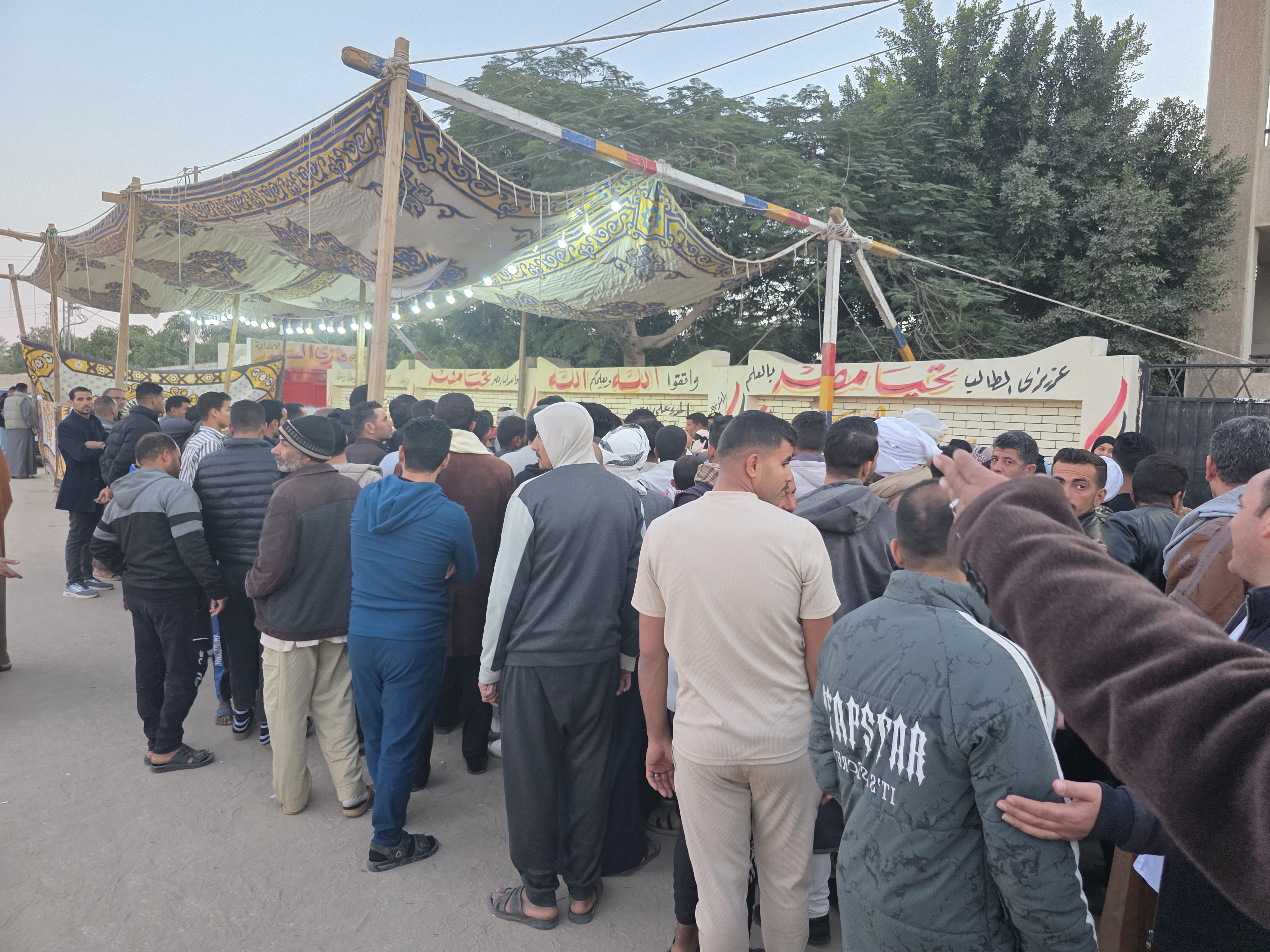 زحام كبير من الناخبين  فى لجان القنطرة غرب  (4)