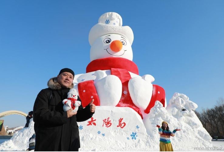 مجسمات رجل الثلج (3)