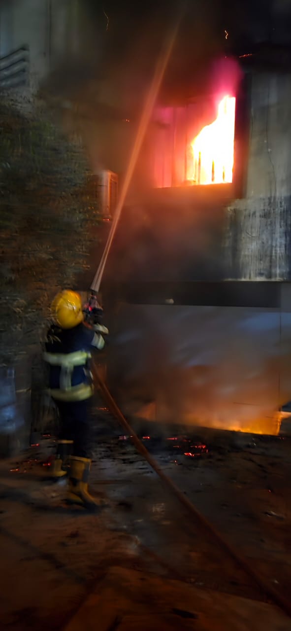 حريق النادى الصحى (5)