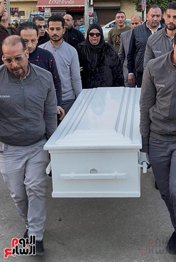 نيفين مندور،جنازة نيفين مندور،وفاة نيفين مندور،عزاء نيفين مندور،جثمان نيفين مندور، (4)