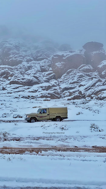 مدينة تبوك تشهد سقوط كثيف للثلج مدينة تبوك تشهد سقوط كثيف للثلج