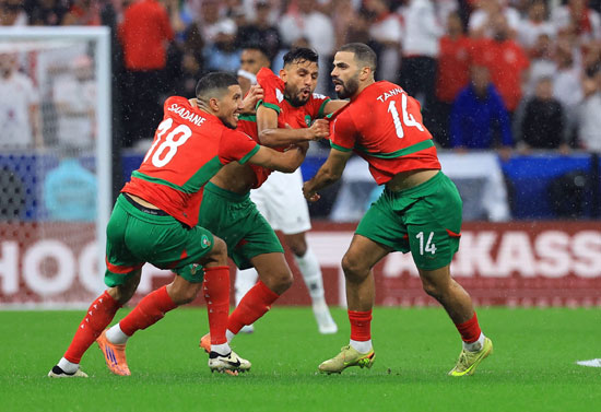 احتفالات لاعبى المغرب الهدف الأول فى شباك المغرب