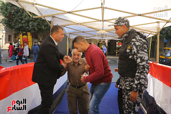 كبار السن فى اللجان كبار السن فى اللجان