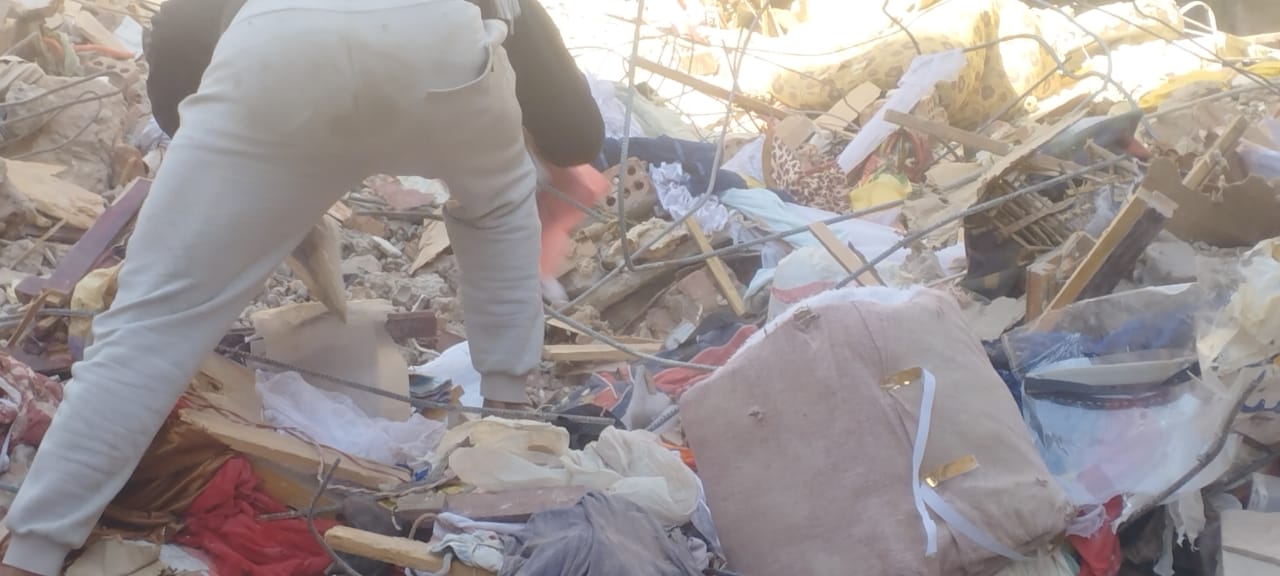 حطام المنزل المنهار بالمنيا (6)