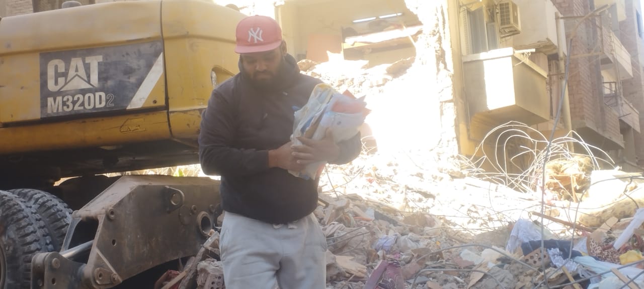 حطام المنزل المنهار بالمنيا (2)